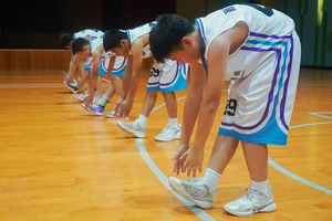 学校篮球队训练算社团活动吗？